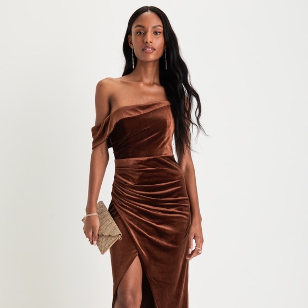 NEW Lulus Little Brown Velvet Asymmetrical Tulip Midi Dress - Size M